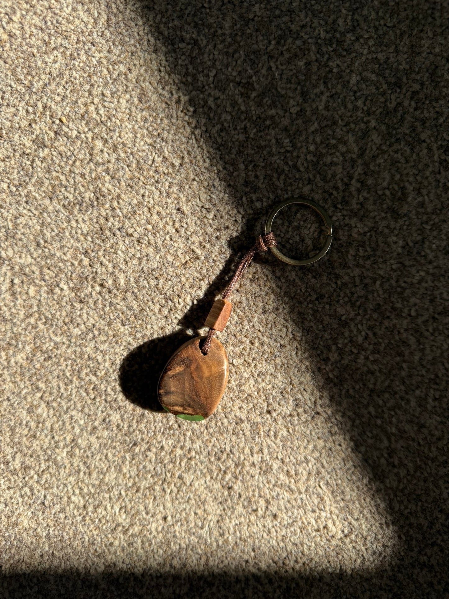 Handmade Epoxy Keyring - Green Hint Design by Timberflow