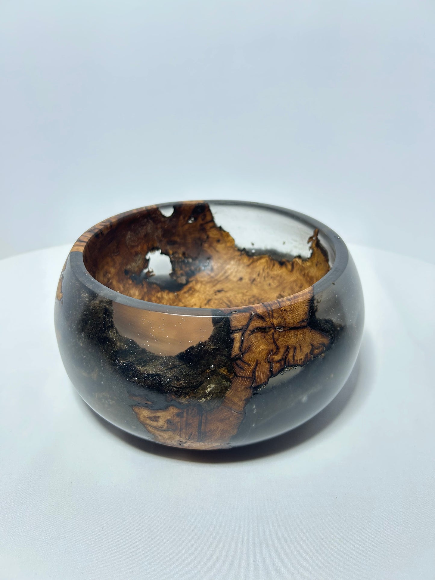 Handmade Oak Epoxy Exclusive - Dark Abyss Design by Timberflow